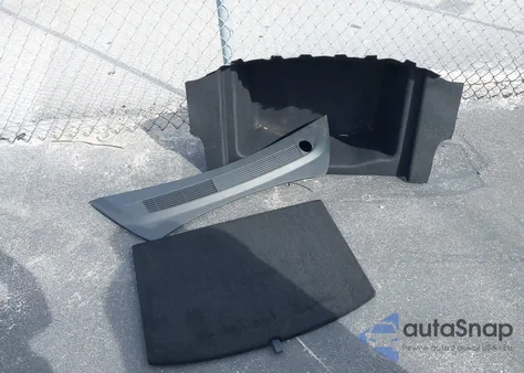 2022 Tesla Model 3 Performance Dual Motor All-Wheel Drive z USA, uszkodzony, nr VIN 5YJ3E1EC2NF204668